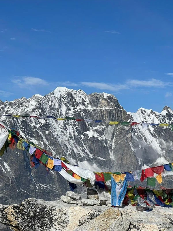 Everest Trekking