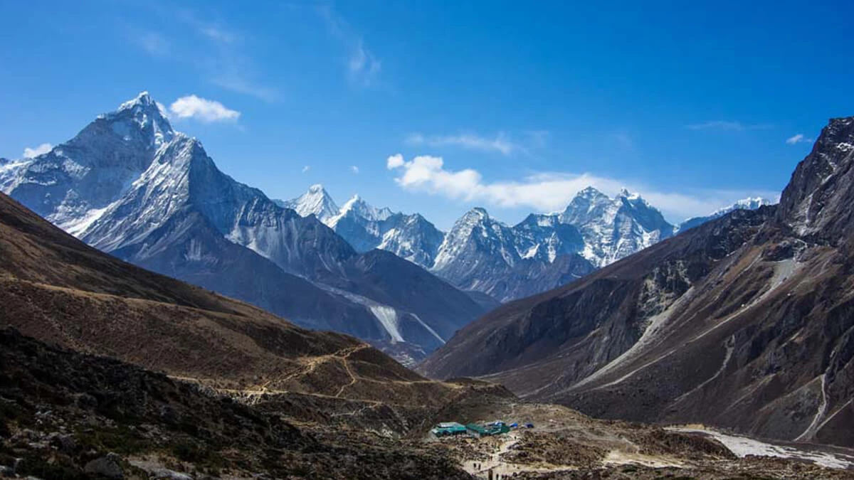 The Ultimate Guide to the Everest Base Camp Luxury Trek in 2023/24