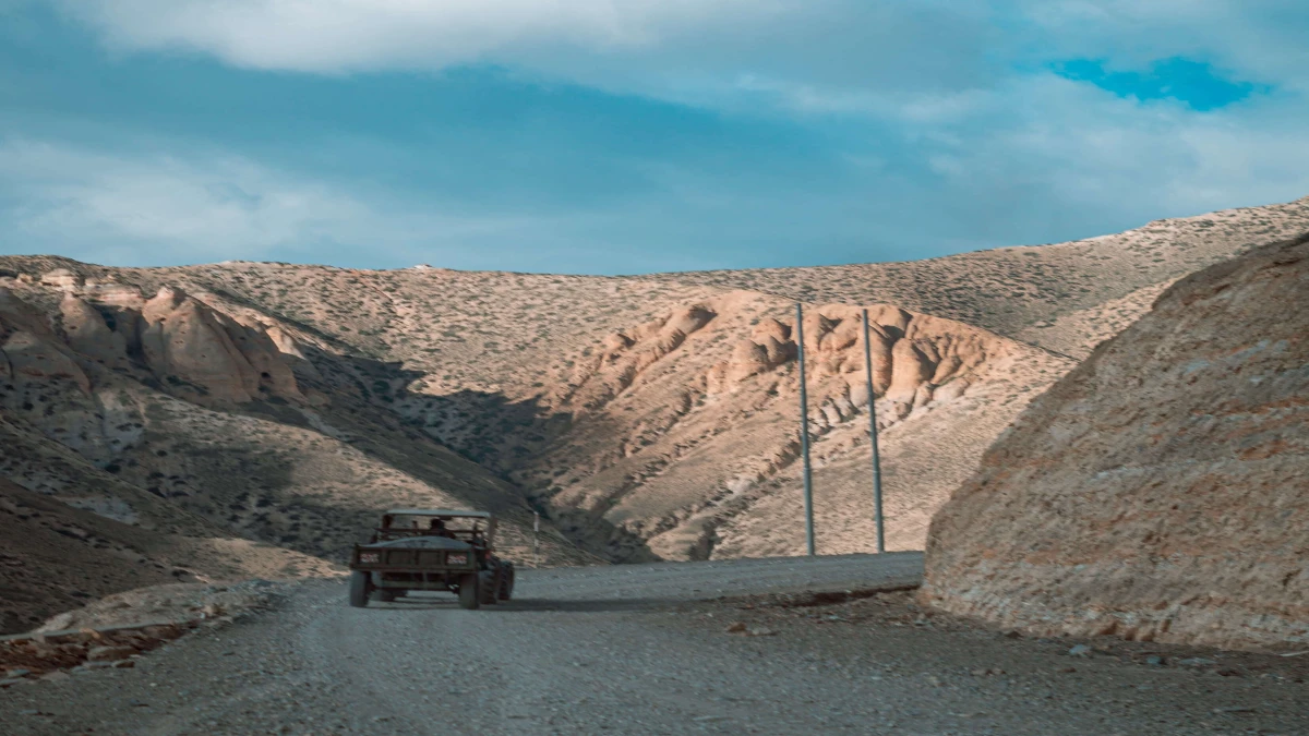 Upper Mustang Trek, Nepal | 16 Days, Cost & Itinerary