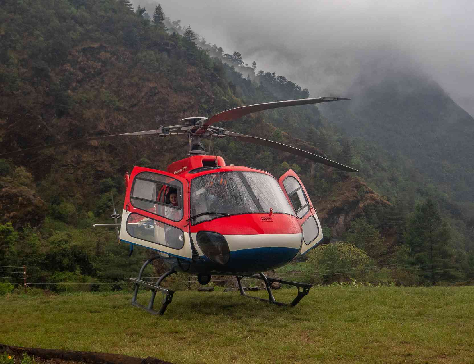 kathmandu-to-lukla-in-helicopter