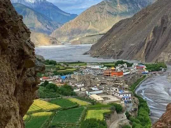 Upper Mustang Photo (2)